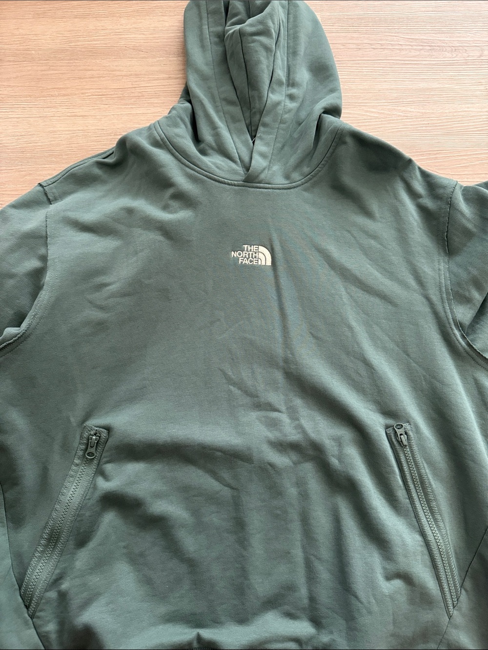Men’s north face hoodie
